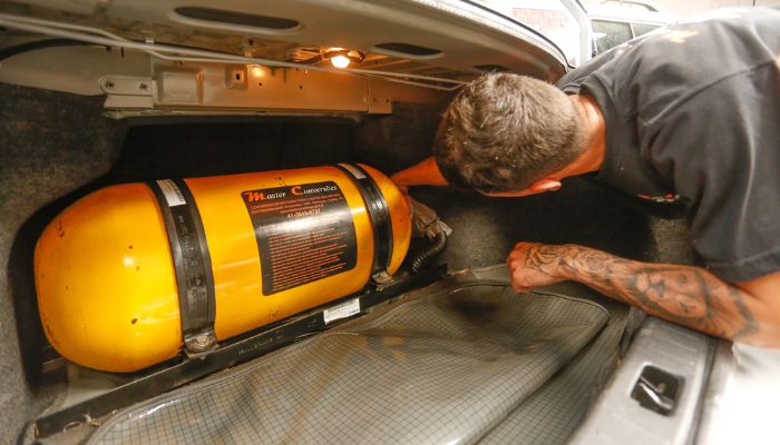 GNV: manutenção regular do veículo garante segurança e desconto de 70% no IPVA